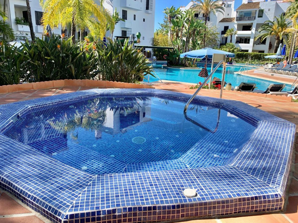 Jardines De Las Golondrinas Marbella With Sea Views Exteriör bild